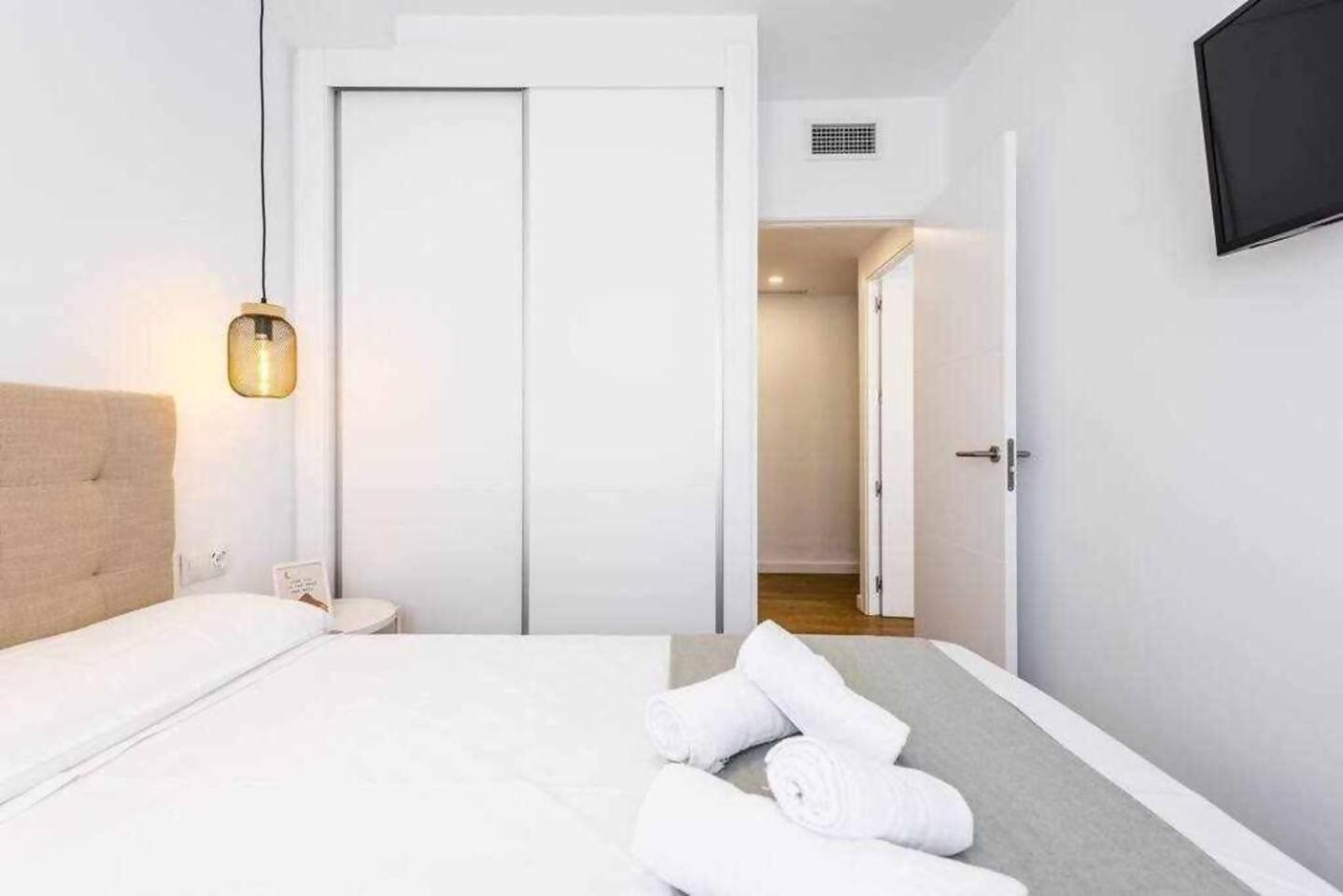 Precioso Apartamento En El Centro De Nerja Luaran gambar