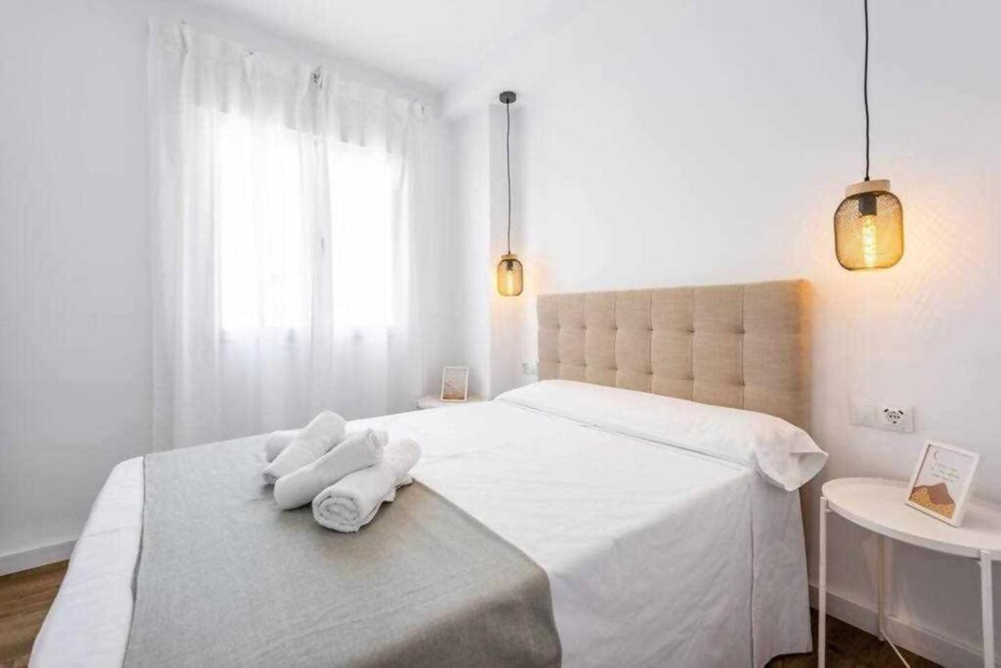 Precioso Apartamento En El Centro De Nerja Luaran gambar