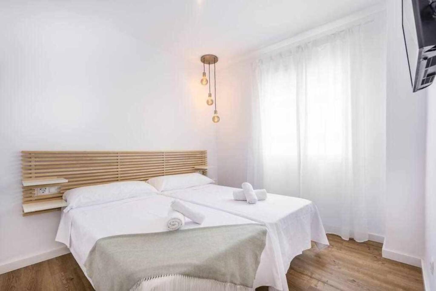 Precioso Apartamento En El Centro De Nerja Luaran gambar
