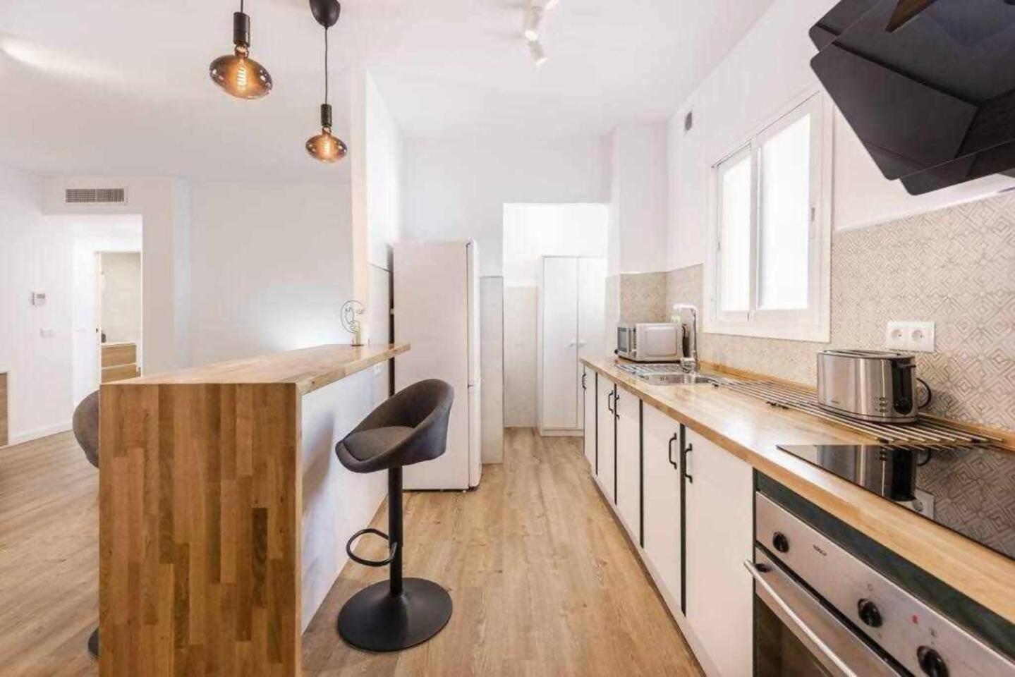 Precioso Apartamento En El Centro De Nerja Luaran gambar